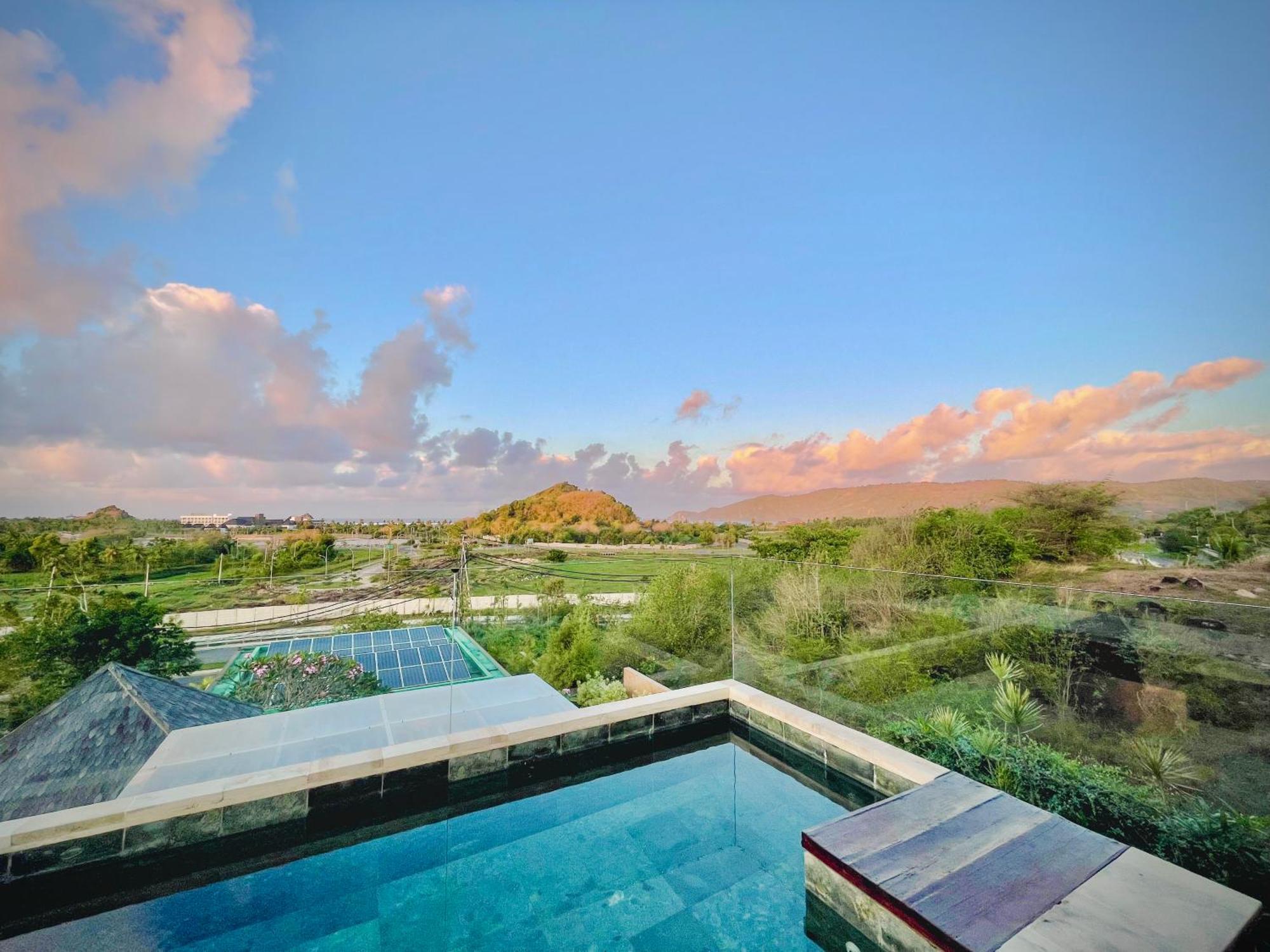 Villa Mandalika Lombok Kuta  Buitenkant foto